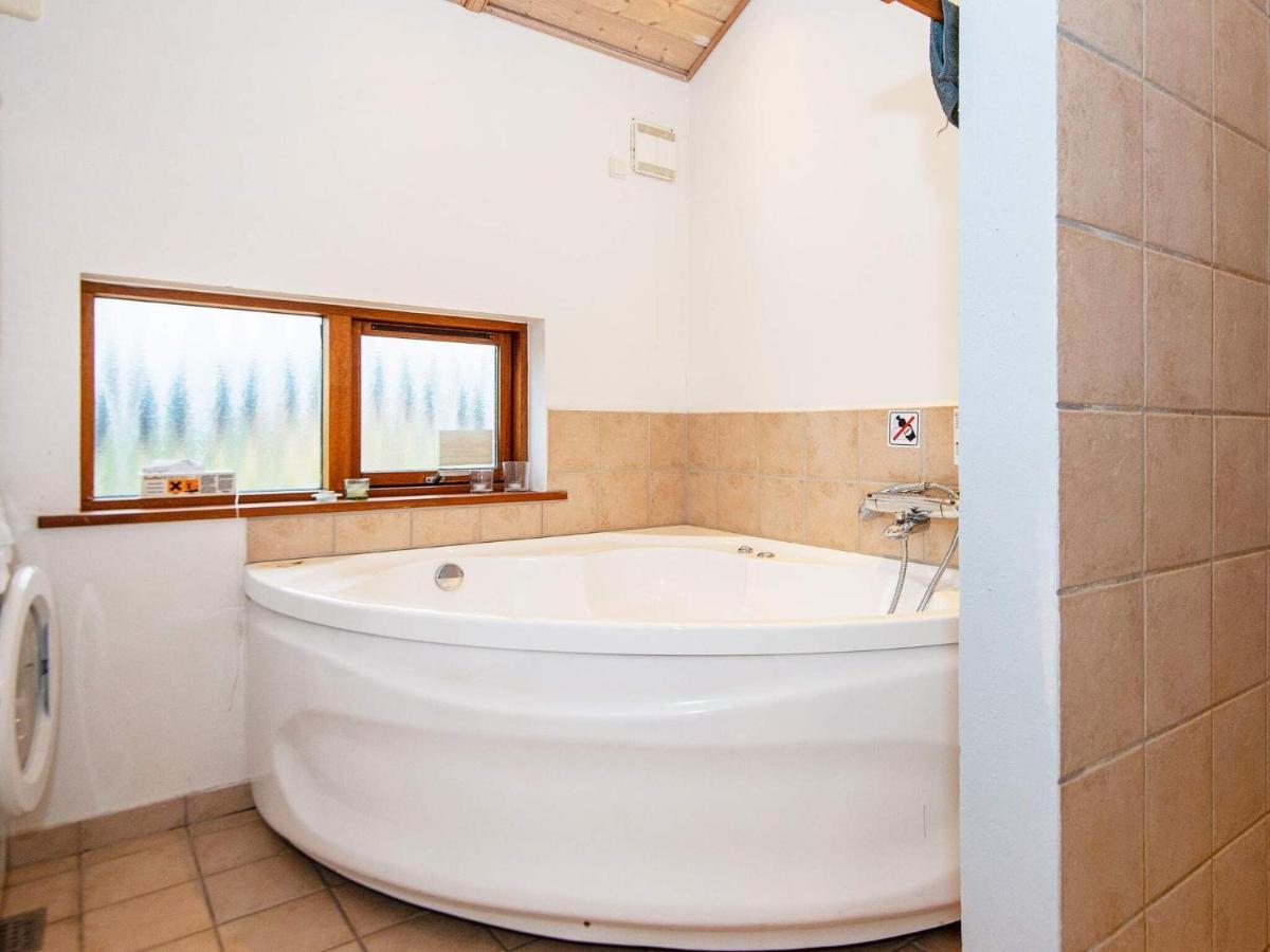 7 Person Holiday Home In Ulfborg Thorsminde Exterior foto